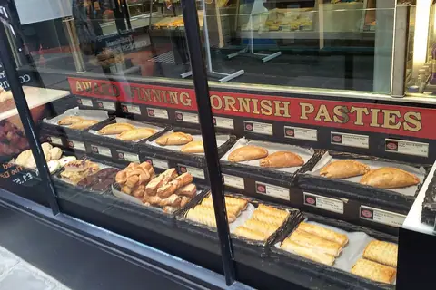 Mannings Bakery Confectioners photo 3